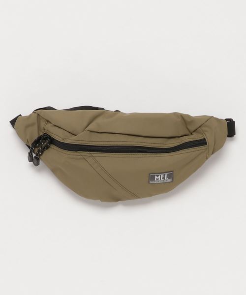 MEI（メイ）の「MEI ボトムライン（ボディバッグ/ウエストポーチ・レディース・ホワイト/ブラック/レッド/オリーブ/ブラウン・ONESIZE）」の4枚目の写真
