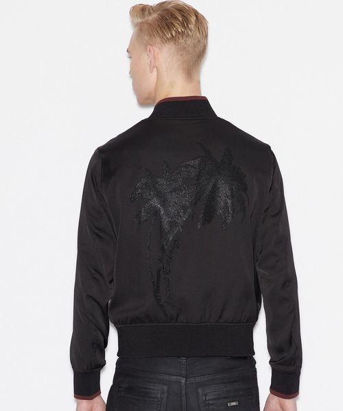 ARMANI EXCHANGE(アルマーニエクスチェンジ)の「【A|Xアルマーニ エクスチェンジ】バックパームツリープリント サテンジャンパー(ブルゾン・メンズ・ブラック・SMALL/MEDIUM/LARGE/X-LARGE/X-SMALL)」の11枚目の写真