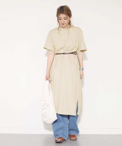 reca(レカ)の「スリット入りロング丈 Tシャツワンピース(ワンピース・レディース・ブラック/ベージュ/オフホワイト・FREE)」の1枚目の写真