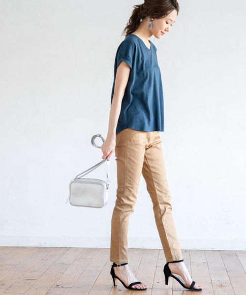 coen（コーエン）の「【接触冷感】梨地Vネックプルオーバー（Tシャツ/カットソー・レディース・ブラック/ホワイト/ターコイズブルー・FREE）」の10枚目の写真