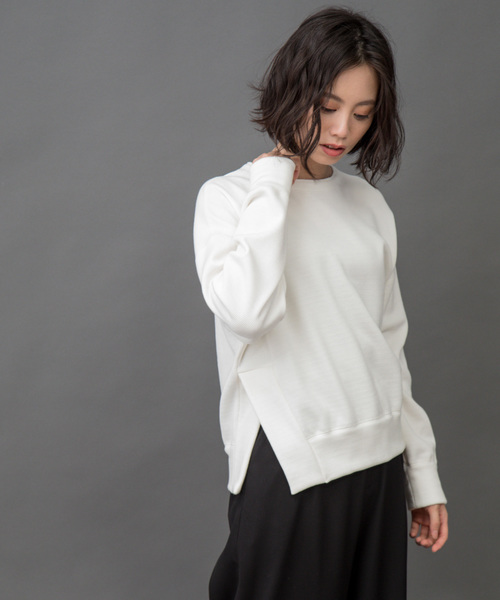 Munich(ミューニック)の「バックブラッシュドウォームサーマル サイドベントプルオーバー(スウェット)」|ホワイト