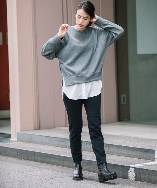 Munich(ミューニック)の「バックブラッシュドウォームサーマル サイドベントプルオーバー(スウェット・レディース・ホワイト/ブラック/ベージュ/グレー・FREE)」の22枚目の写真