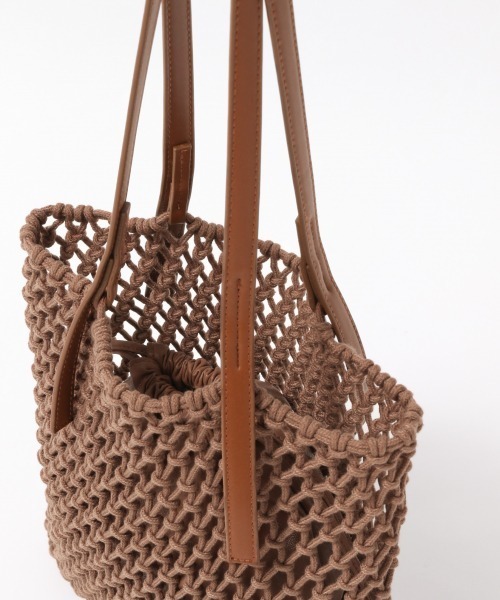 LOWRYS FARM（ローリーズファーム）の「キンチャクツキマクラメトート　864039（トートバッグ・レディース・アイボリー/ブラウン/ベージュ・FREE）」の5枚目の写真