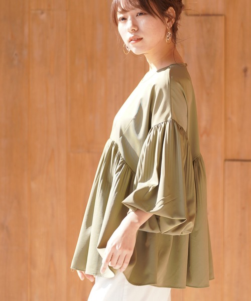 rps（アールピーエス）の「消しプリーツバルーン袖ブラウス（シャツ/ブラウス・レディース・ブラック/ベージュ系その他/ライトカーキ/ブルー・M）」の17枚目の写真