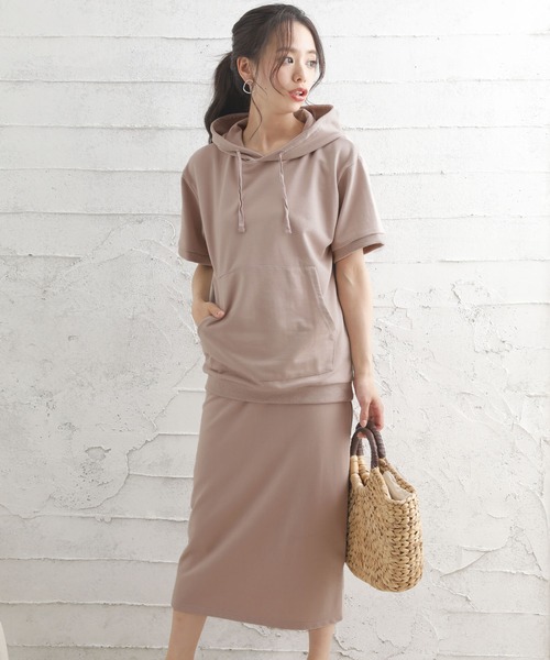 Girly Doll（ガーリードール）の「スウェットパーカーセットアップ（サロペット/オーバーオール・レディース・ブラック/杢グレー/グレイッシュベージュ・FREE）」の2枚目の写真