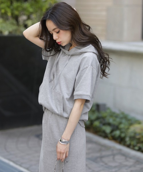 Girly Doll（ガーリードール）の「スウェットパーカーセットアップ（サロペット/オーバーオール・レディース・ブラック/杢グレー/グレイッシュベージュ・FREE）」の9枚目の写真