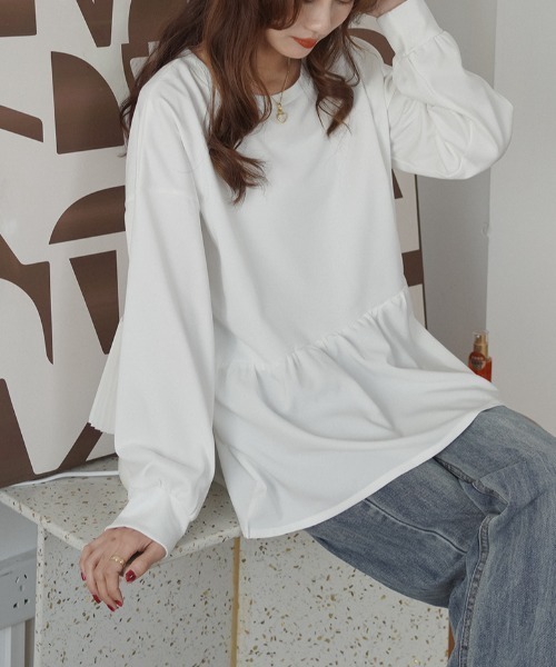 ABITOKYO（アビトーキョー）の「ルージングフリル切り替えトレーナー（スウェット・レディース・ホワイト/ブラック/イエロー/ブルー/ダークグレー/ブルーグレー/ライトグリーン・M/L）」の8枚目の写真