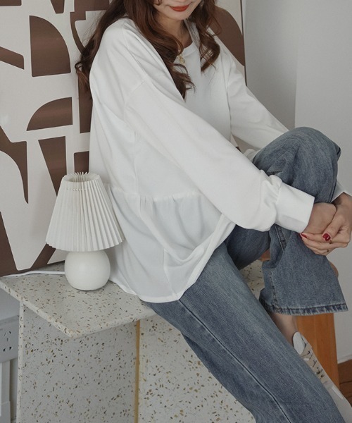 ABITOKYO（アビトーキョー）の「ルージングフリル切り替えトレーナー（スウェット・レディース・ホワイト/ブラック/イエロー/ブルー/ダークグレー/ブルーグレー/ライトグリーン・M/L）」の11枚目の写真