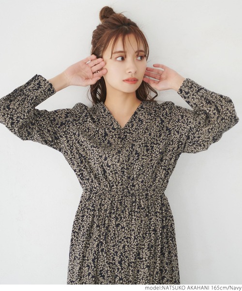 coca(coca)(コカ)の「リーフ柄ロングワンピース(ワンピース・レディース・ネイビー・ONE SIZE)」の8枚目の写真