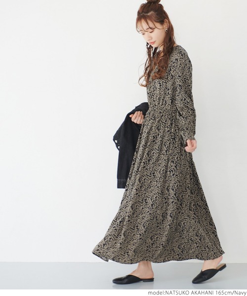coca(coca)(コカ)の「リーフ柄ロングワンピース(ワンピース・レディース・ネイビー・ONE SIZE)」の5枚目の写真
