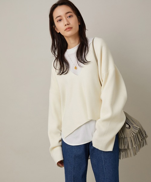 ADAM ET ROPE'(アダムエロペ)の「【セットアイテム】ロンT付きスムースチュニック(ニット/セーター・レディース・ホワイト/ベージュ・FREE)」の2枚目の写真