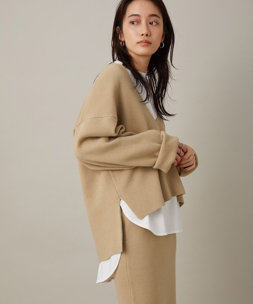 ADAM ET ROPE'(アダムエロペ)の「【セットアイテム】ロンT付きスムースチュニック(ニット/セーター・レディース・ホワイト/ベージュ・FREE)」の8枚目の写真