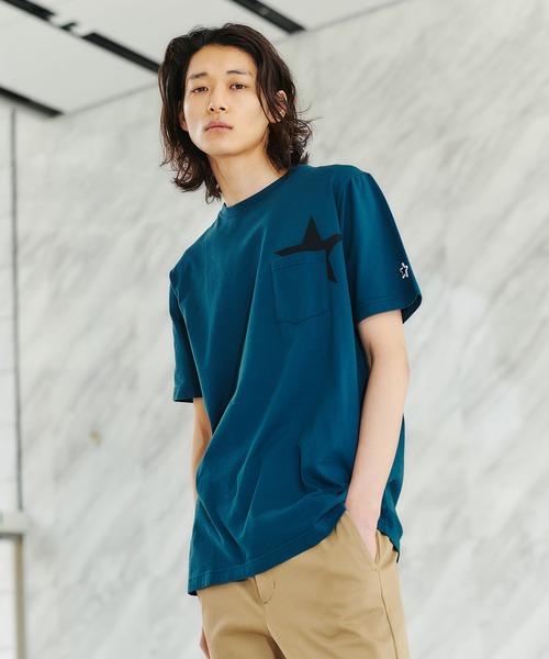 tk.TAKEO KIKUCHI(ティーケータケオキクチ)の「【WEB限定/S~3L】スタープリント半袖Tシャツ(ユニセックスアイテム)(Tシャツ/カットソー・レディース・ホワイト/ダークグリーン/ブラック/サンドベージュ/ライトグリーン/ライトパープル/レモンイエロー/ブラック系/ブルー/ホワイト系1・01/02/03/04/05)」の6枚目の写真
