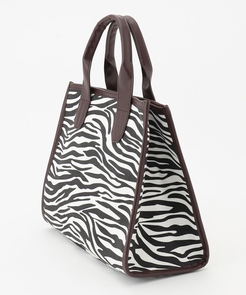 ANY（エニィ）の「キャンバススクエア トート（ショルダーバッグ・レディース・ブラック系5/ベージュ系5・F）」の3枚目の写真