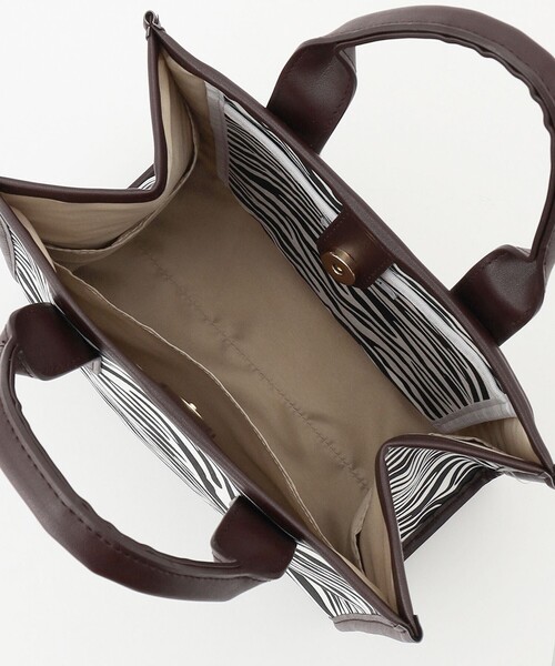 ANY（エニィ）の「キャンバススクエア トート（ショルダーバッグ・レディース・ブラック系5/ベージュ系5・F）」の5枚目の写真