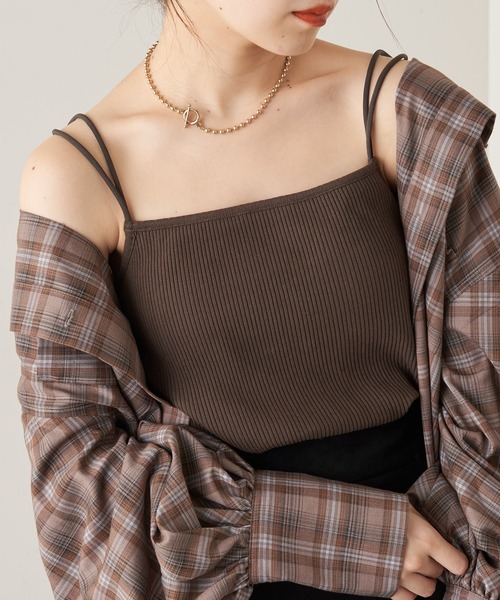 Chico(チコ)の「【新色追加】パット付きバッククロスキャミ(キャミソール・レディース・アイボリー/ブラック/ライトベージュ/ミント/パープル/ピンク/カーキ/ブラウン・FREE)」の4枚目の写真