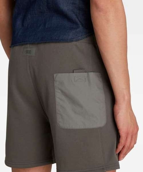 G-STAR（ジースター）の「MIXED WOVEN CARGO SWEAT SHORTS/スウェットカーゴショーツ（スウェットパンツ・メンズ・グレー・SMALL/MEDIUM/LARGE/X-SMALL）」の8枚目の写真