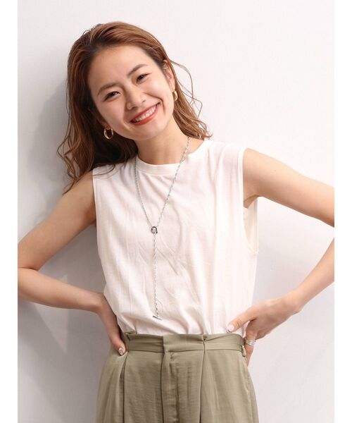 Ungrid（アングリッド）の「BASIC ボックスタンクトップ（タンクトップ・レディース・ブラック/ベージュ/オフホワイト・SMALL/MEDIUM）」の2枚目の写真