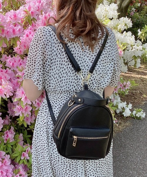 INTER FACTORY（インターファクトリー）の「インフルエンサーRina - 【大容量】3wayミニバッグ　made in INTER FACTORY（バックパック/リュック・レディース・ブラック/ベージュ/その他・FREE）」の2枚目の写真