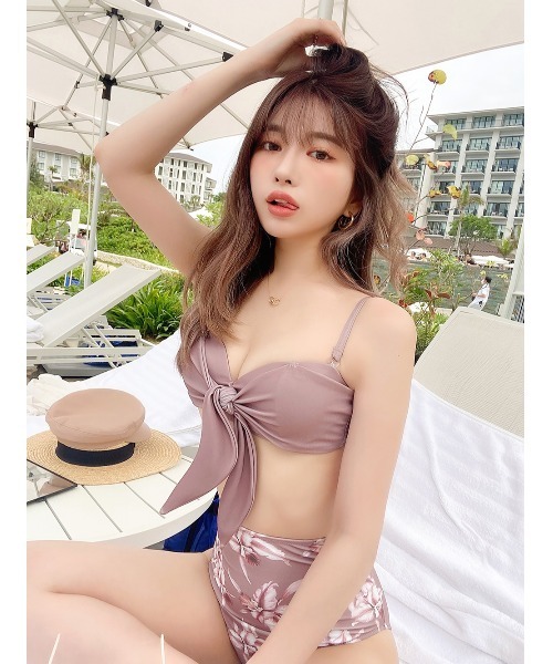 darich ダーリッチ  水着 𝐃𝐚𝐫𝐢𝐜𝐡 𝐬𝐰𝐢𝐦👙🩵 今年の初水着は、もちろんDarich。 レトロ