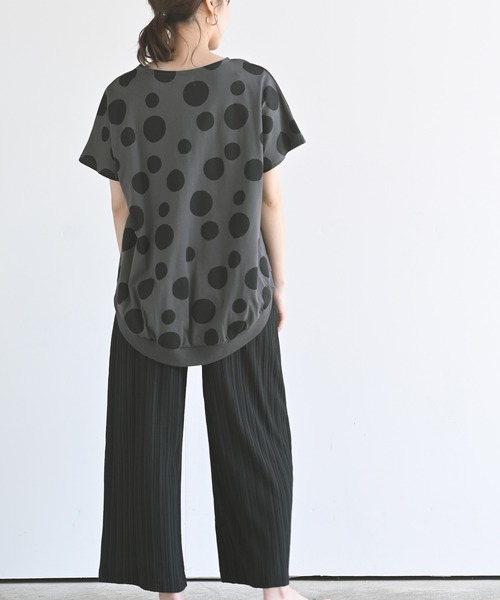 rps(アールピーエス)の「ポケット付き刺繍リブチュニック(Tシャツ/カットソー・レディース・チャコールグレー/ブラック/ベージュ/オフホワイト/グレイッシュベージュ/ホワイト系その他2・M)」の22枚目の写真