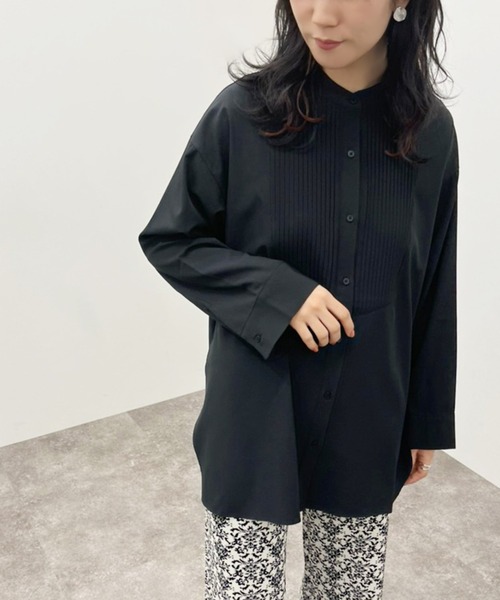 apres jour mignon(アプレジュールミニョン)の「ピンタックバンドカラーシャツ 【ZOZOTOWN限定アイテム】(シャツ/ブラウス・レディース・アイボリー/ブラック/オフホワイト・フリー/X-LARGE)」の3枚目の写真