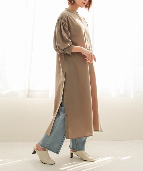 Social GIRL（ソーシャルガール）の「スリットボタンシャツワンピース（シャツワンピース・レディース・ベージュ/オフホワイト/モカ・M）」の19枚目の写真