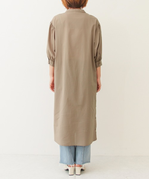 Social GIRL（ソーシャルガール）の「スリットボタンシャツワンピース（シャツワンピース・レディース・ベージュ/オフホワイト/モカ・M）」の5枚目の写真