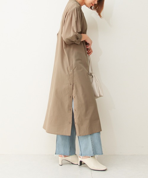 Social GIRL（ソーシャルガール）の「スリットボタンシャツワンピース（シャツワンピース・レディース・ベージュ/オフホワイト/モカ・M）」の22枚目の写真