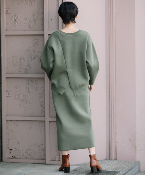 Munich（ミューニック）の「ダブルフェイスニット　2WAYセンタースリットプルオーバー（セットアップ可）（ニット/セーター・レディース・アイボリー/カーキ/ネイビー/イエロー・FREE）」の22枚目の写真