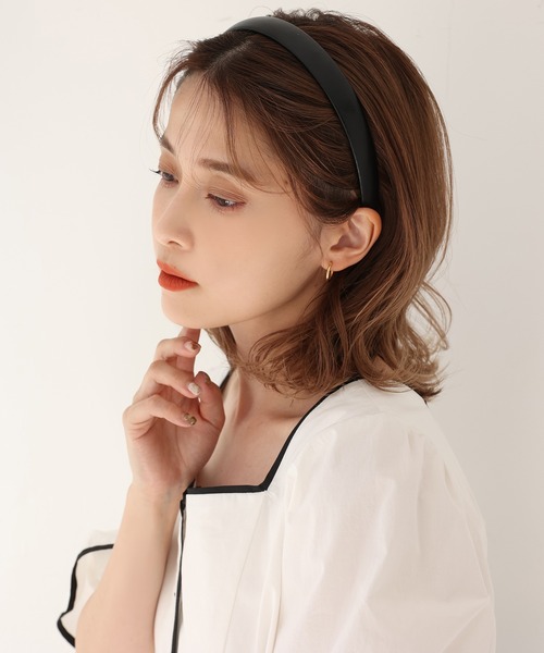 one after another NICE CLAUP（ワンアフターアナザーナイスクラップ）の「カチューシャセットパイピングブラウス（シャツ/ブラウス・レディース・ブラック/ベージュ/オフホワイト・FREE）」の17枚目の写真