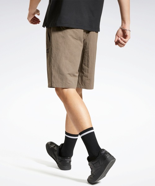 Reebok（リーボック）の「eightyone ウーブン ショーツ / Woven Shorts（その他パンツ・メンズ・ライトブラウン/ブラック・X-LARGE/LARGE/XX-LARGE/XXX-LARGE/SMALL/MEDIUM）」の3枚目の写真