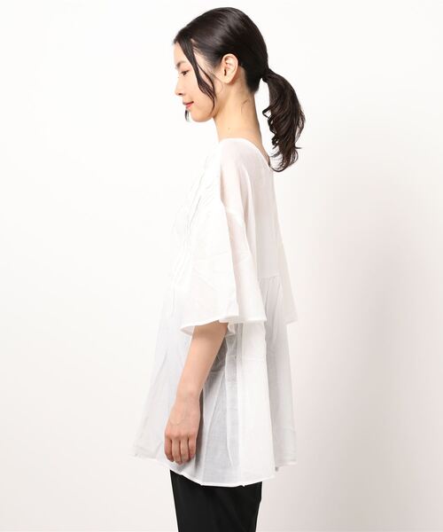 notch.（ノッチ）の「スクエアネックフレアスリーブブラウス（シャツ/ブラウス・レディース・オフホワイト/マルーン/ブラック・M）」の4枚目の写真