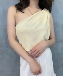 twist color ドレープワンショルニット