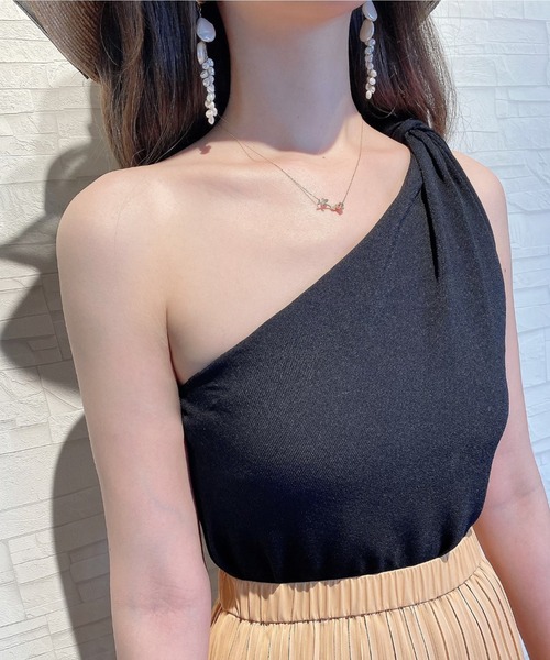 eimy istoire★twist color ドレープワンショルニット セール】twist color ドレープワンショルニット（ニット