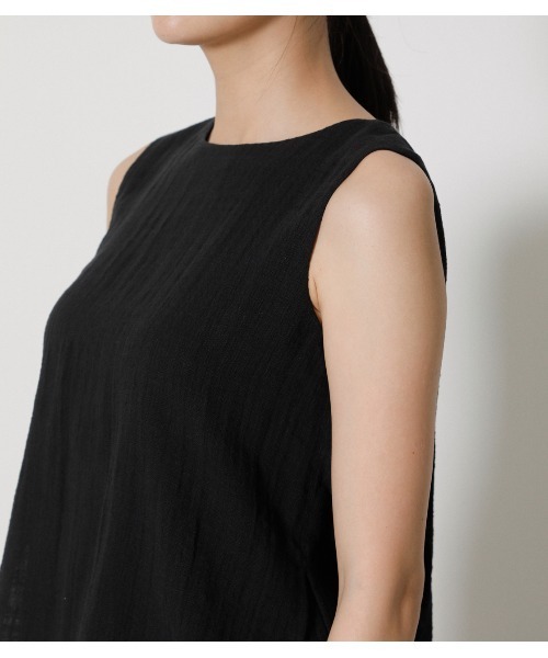 AZUL by moussy（アズールバイマウジー）の「LAYERED TANK TOPS（タンクトップ・レディース・ライトベージュ/ブラック/サックスブルー・MEDIUM/SMALL）」の12枚目の写真
