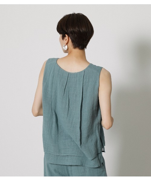 AZUL by moussy（アズールバイマウジー）の「LAYERED TANK TOPS（タンクトップ・レディース・ライトベージュ/ブラック/サックスブルー・MEDIUM/SMALL）」の13枚目の写真