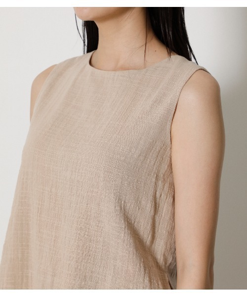 AZUL by moussy（アズールバイマウジー）の「LAYERED TANK TOPS（タンクトップ・レディース・ライトベージュ/ブラック/サックスブルー・MEDIUM/SMALL）」の7枚目の写真