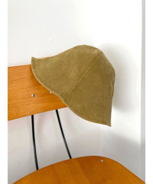 Ungrid（アングリッド）の「カラーコーデュロイバケットハット（ハット・レディース・アイボリー/チャコールグレー/グリーン系その他・FREE）」の3枚目の写真