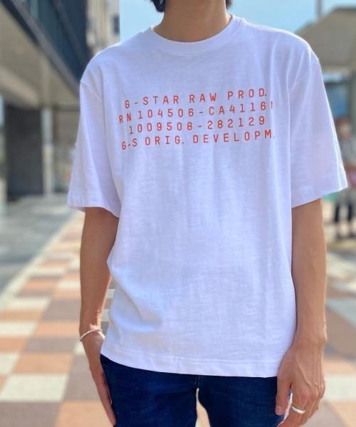 G-STAR（ジースター）の「TEXT GRAPHIC LOOSE T-SHIRT/ルーズ/オーバーサイズ（Tシャツ/カットソー・メンズ・ホワイト・MEDIUM/SMALL/X-SMALL/LARGE）」の13枚目の写真