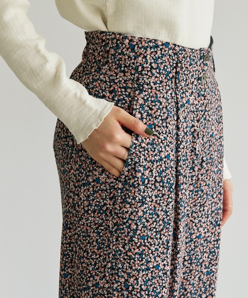 cardo fabrica（カルドファブリカ）の「●レーヨンデシン小花プリント タックパンツ（その他パンツ・レディース・ブラック/マスタード・FREE）」の19枚目の写真