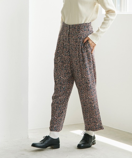 cardo fabrica（カルドファブリカ）の「●レーヨンデシン小花プリント タックパンツ（その他パンツ・レディース・ブラック/マスタード・FREE）」の5枚目の写真