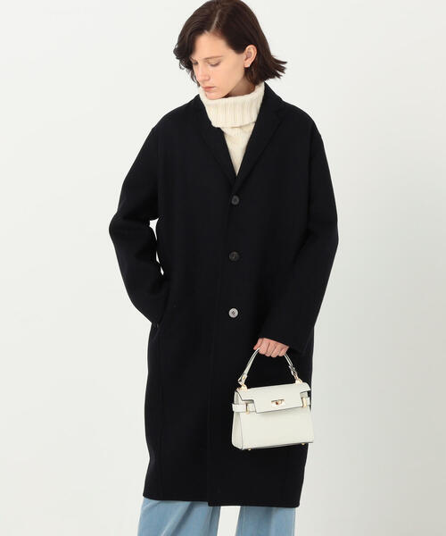 TOMORROWLAND （トゥモローランド）の「Carol J. エンボスフラップショルダーバッグ（ショルダーバッグ・レディース・ホワイト・FREE）」の5枚目の写真