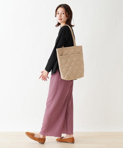 SHOO・LA・RUE（シューラルー）の「◆ライト縦長キルトトート（トートバッグ・レディース・キャメル/ライトグリーン/ベージュ系その他2/ブラック・00）」の12枚目の写真