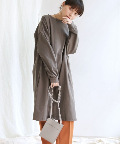 HER CLOSET(ハークローゼット)の「【shemoshelly】7オンスヘビーウェイトコットンワンピース(ワンピース・レディース・チャコールグレー/ブラック/ブラウン/ブルー・M)」の3枚目の写真