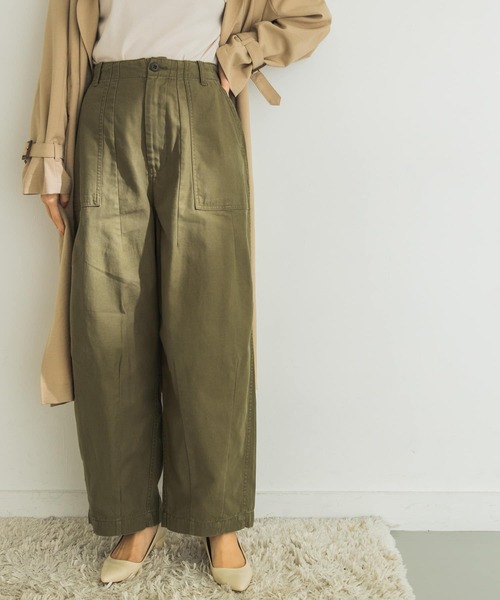 URBAN RESEARCH（アーバンリサーチ）の「ワイドミリタリーパンツ（その他パンツ・レディース・カーキ/ベージュ・36/38）」の11枚目の写真