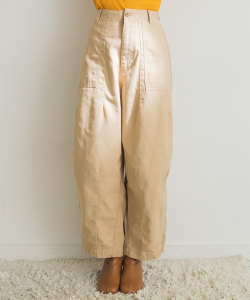 URBAN RESEARCH（アーバンリサーチ）の「ワイドミリタリーパンツ（その他パンツ・レディース・カーキ/ベージュ・36/38）」の19枚目の写真