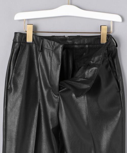 INCOTEX（インコテックス）の「＜INCOTEX（インコテックス）＞TERESA フェイクレザー パンツ（その他パンツ・レディース・ブラック・40/38/42）」の2枚目の写真