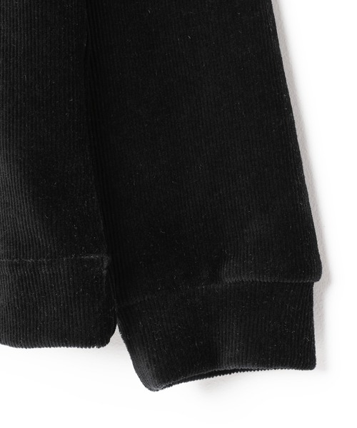 VANQUISH（ヴァンキッシュ）の「VANQUISH / ヴァンキッシュ プレミアム ベロア Vネック 長袖 Tシャツ（Tシャツ/カットソー・メンズ・グレー/ホワイト/ブラック・MEDIUM/LARGE/SMALL）」の10枚目の写真