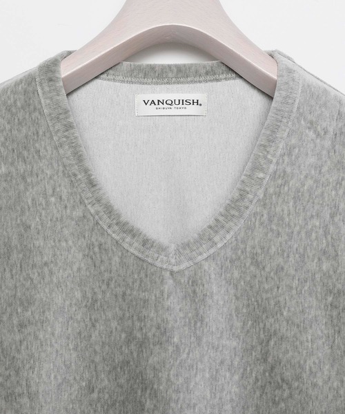 VANQUISH（ヴァンキッシュ）の「VANQUISH / ヴァンキッシュ プレミアム ベロア Vネック 長袖 Tシャツ（Tシャツ/カットソー・メンズ・グレー/ホワイト/ブラック・MEDIUM/LARGE/SMALL）」の13枚目の写真